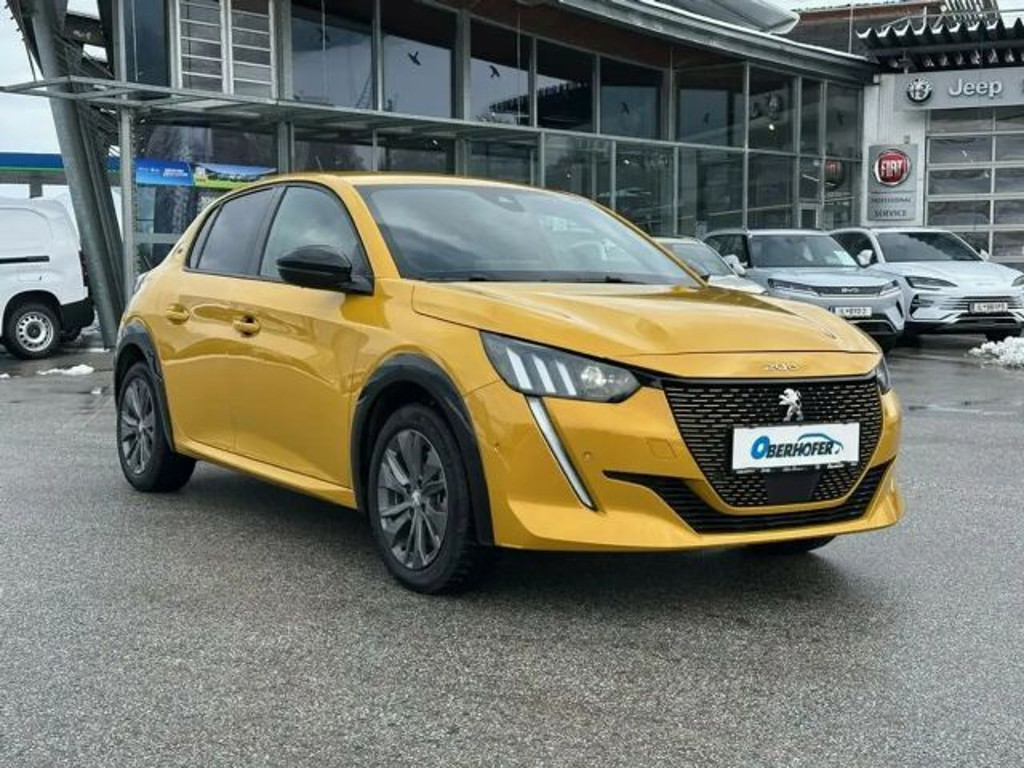 Peugeot e-208