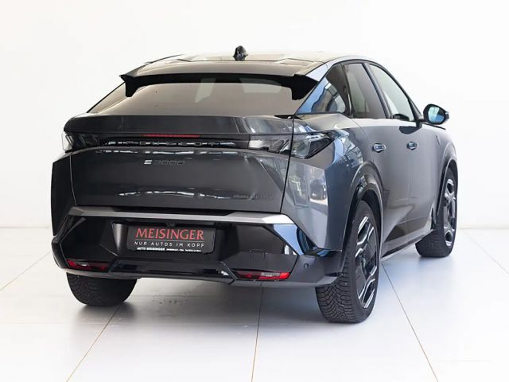 Peugeot E-3008