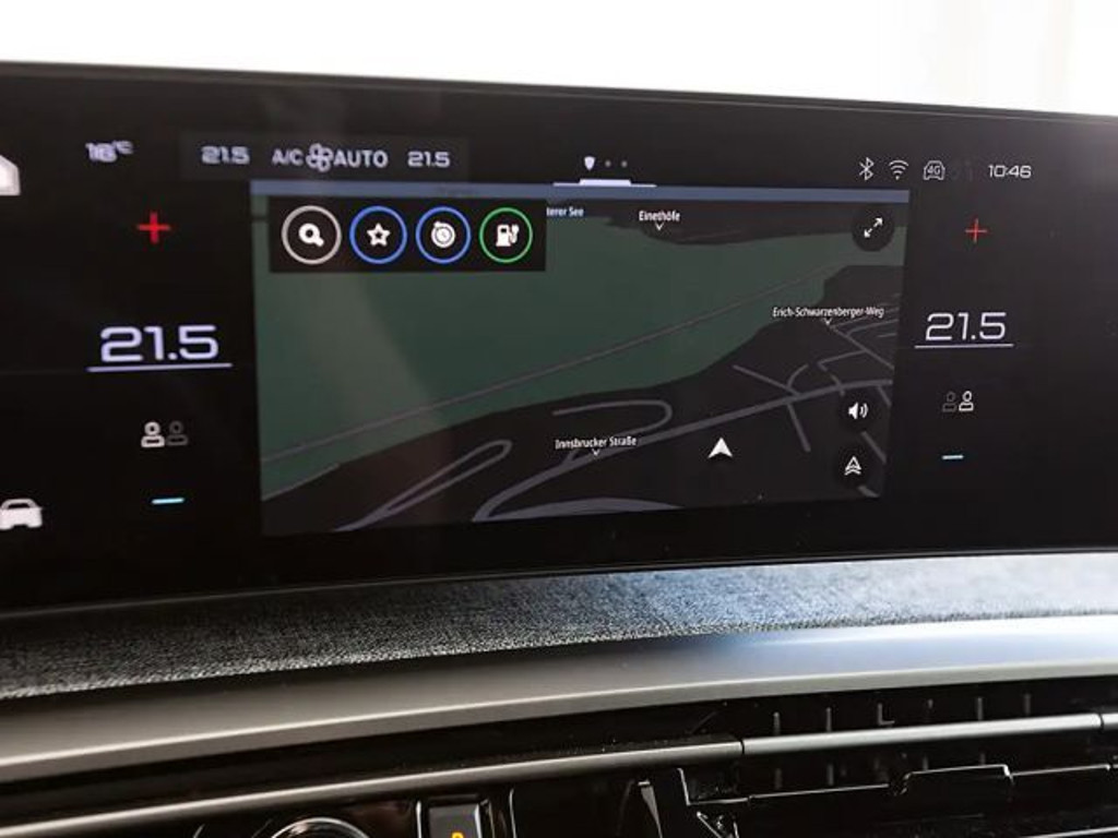 Peugeot E-3008