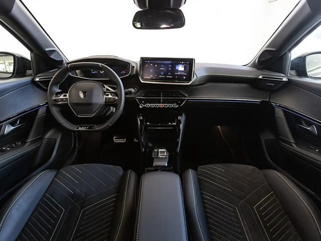 Peugeot e-208