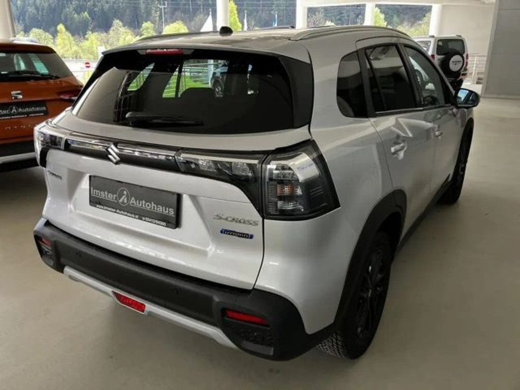 Suzuki S-Cross