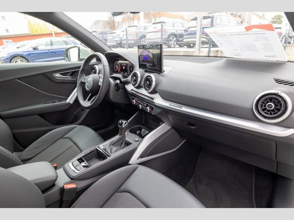 Audi SQ2