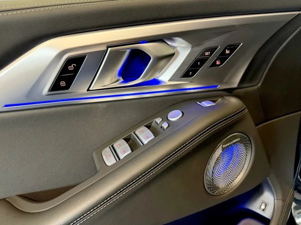 BMW XM