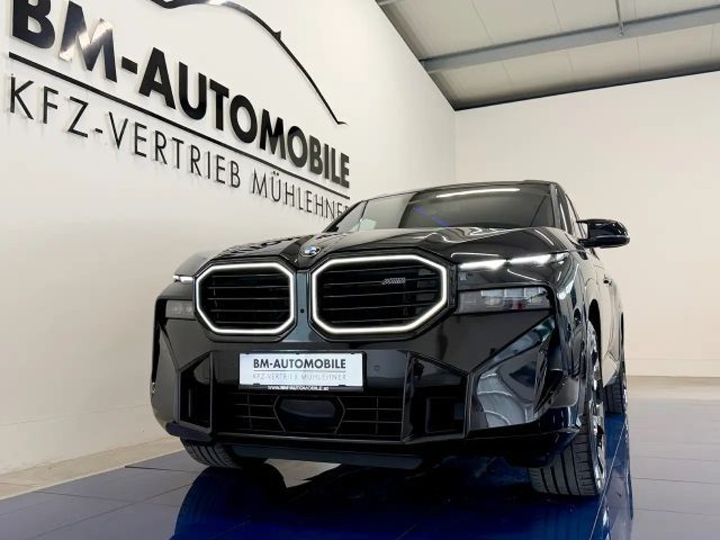 BMW XM