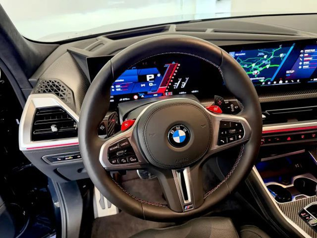 BMW XM