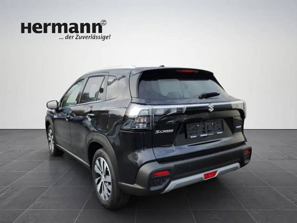 Suzuki S-Cross