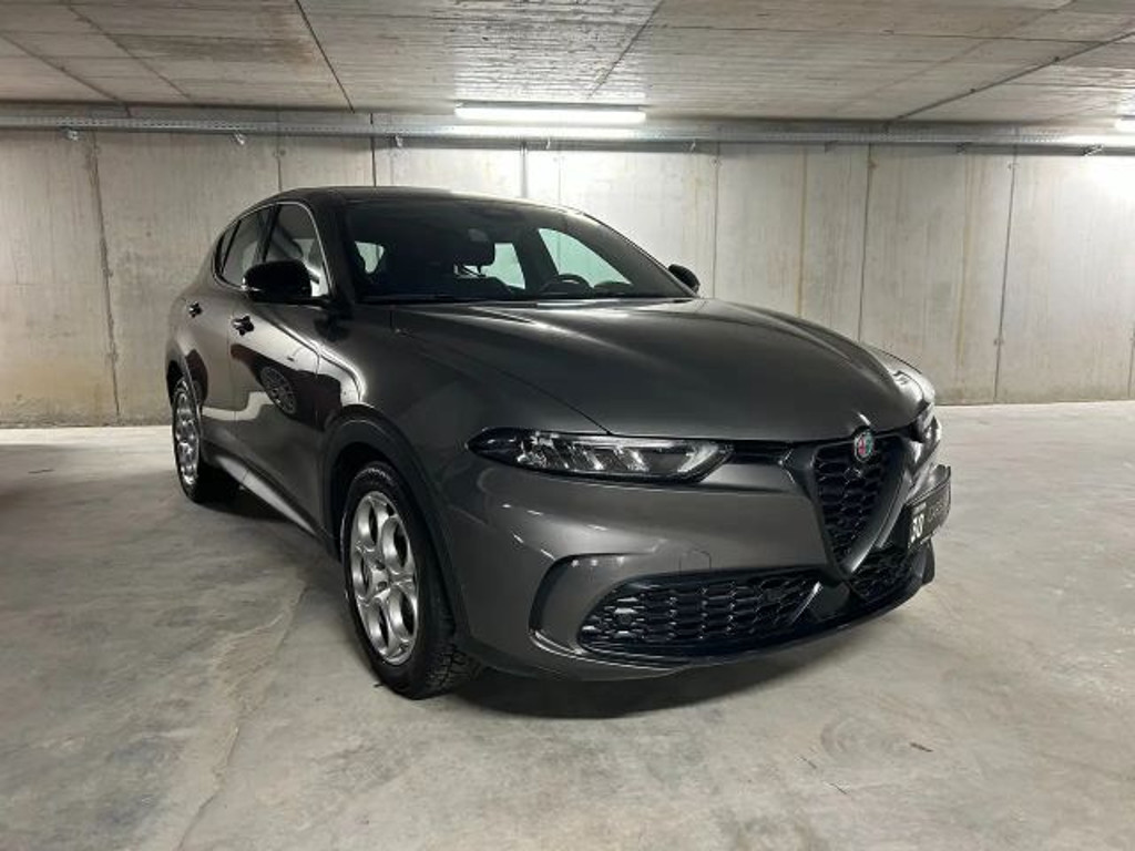 Alfa Romeo Tonale Super