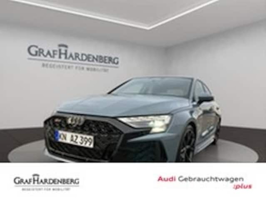Audi RS3 Sedan Quattro S-Tronic