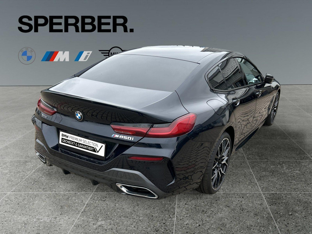 BMW M850