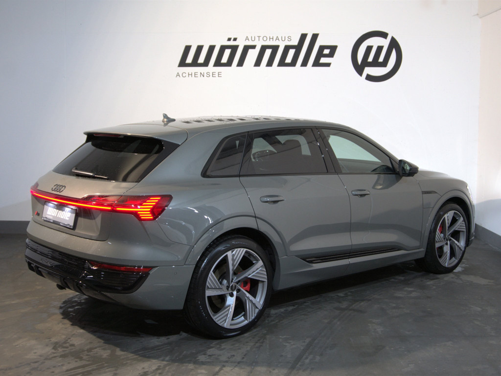 Audi Q8 e-tron