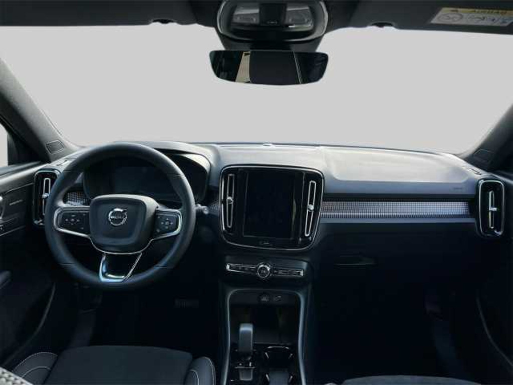 Volvo EX40