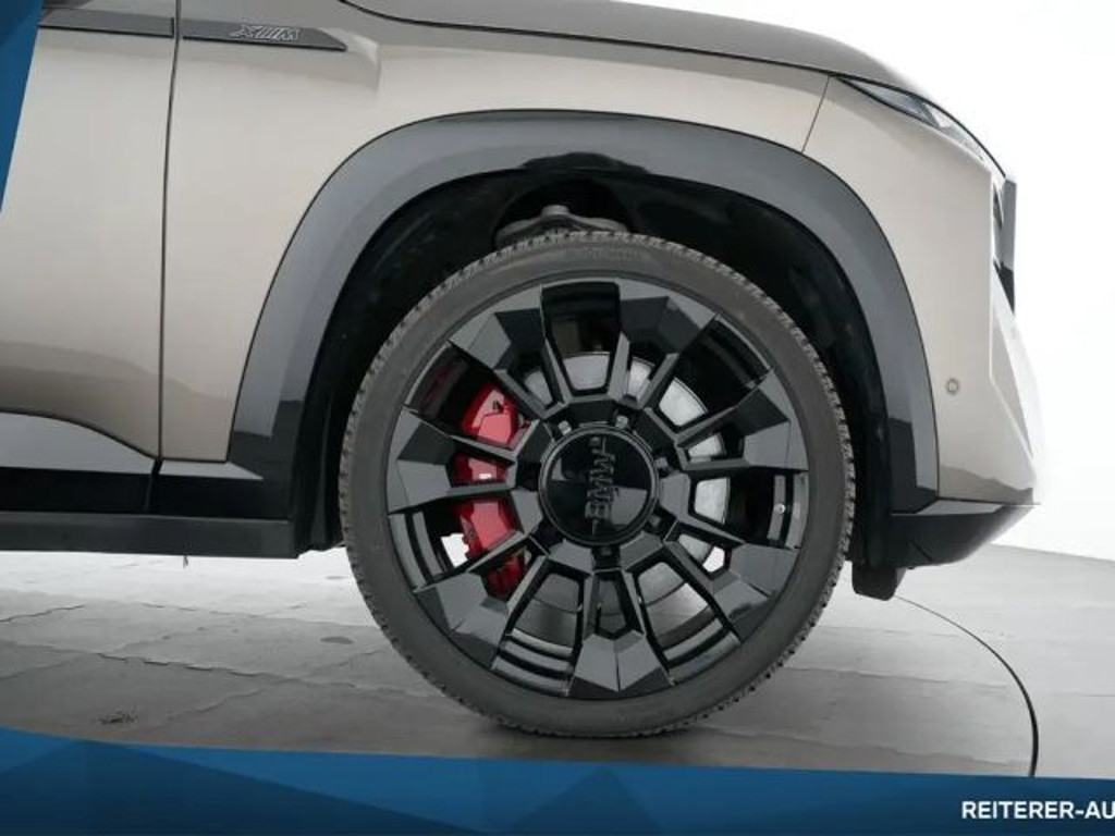BMW XM