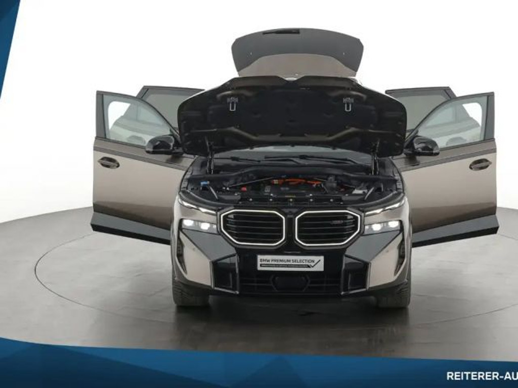 BMW XM