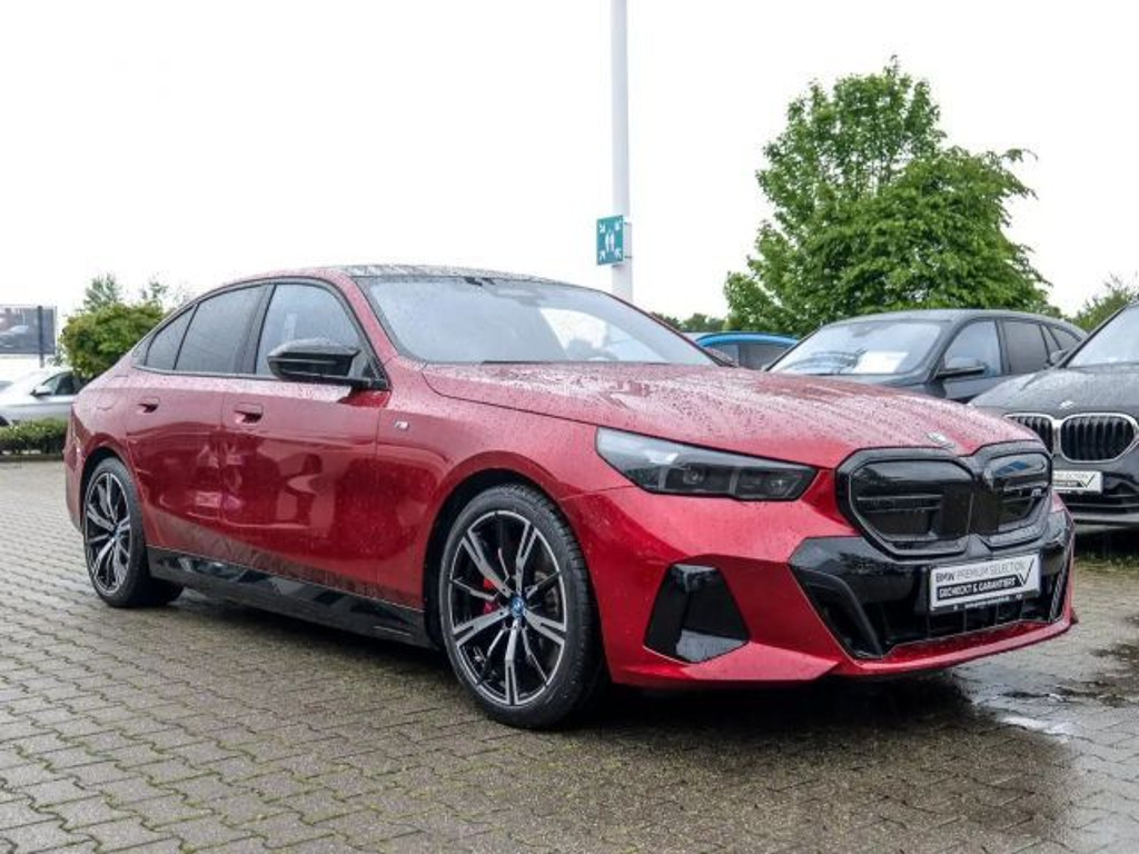 BMW i5