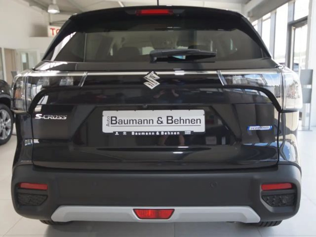 Suzuki S-Cross