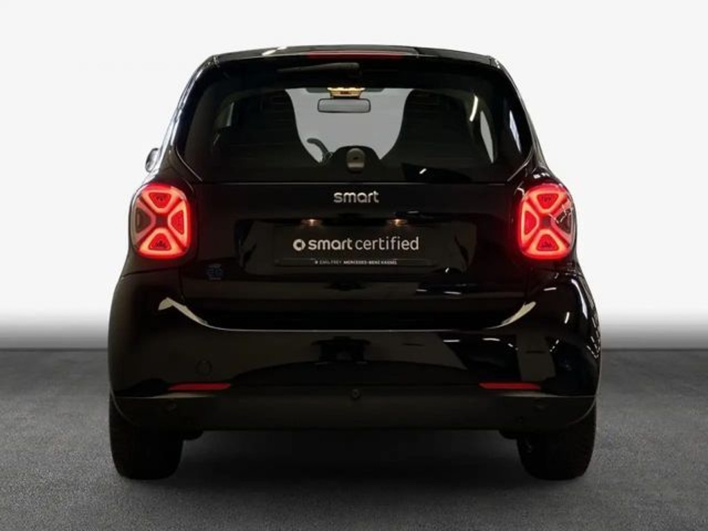 Smart EQ fortwo Passion JBL