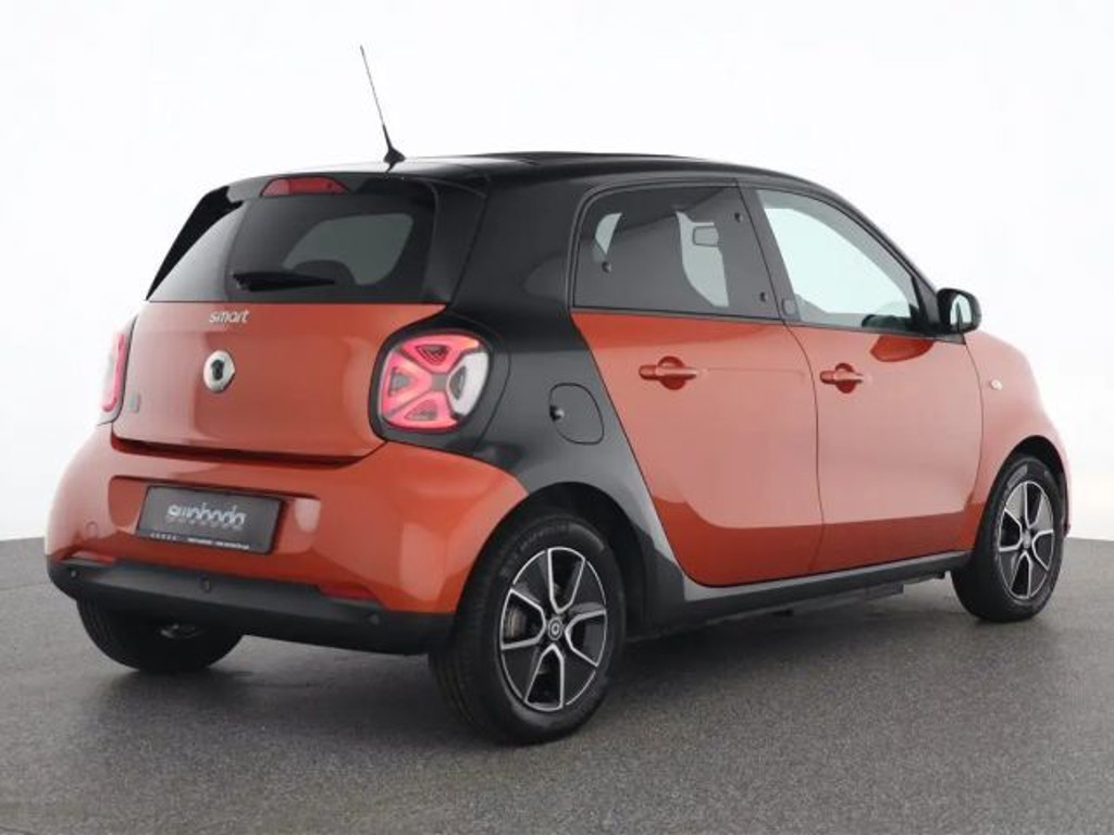 Smart EQ forfour