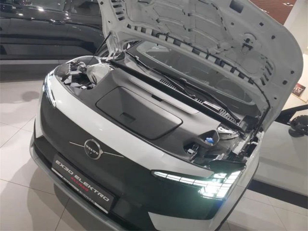 Volvo EX30