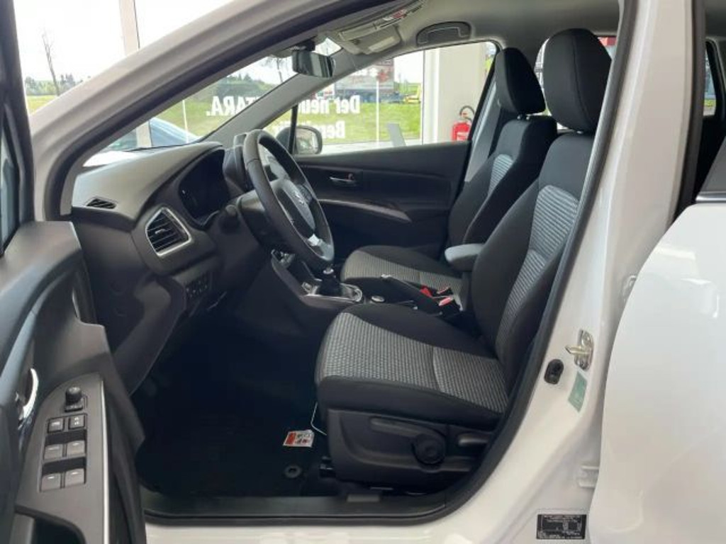 Suzuki S-Cross