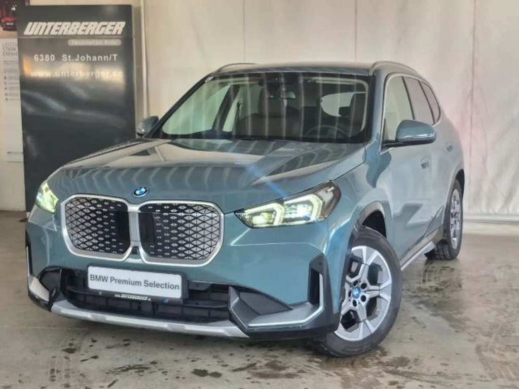 BMW iX1 xDrive30