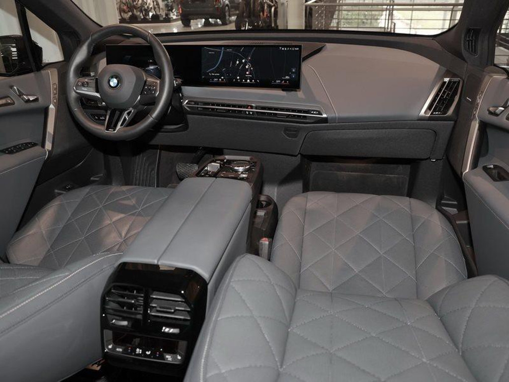BMW iX xDrive50