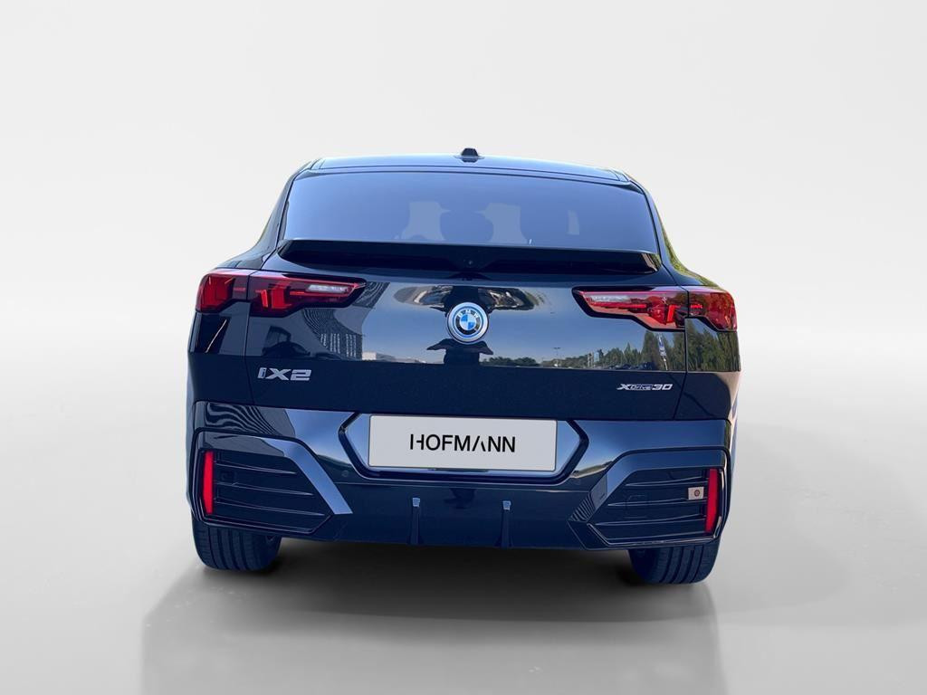 BMW iX2