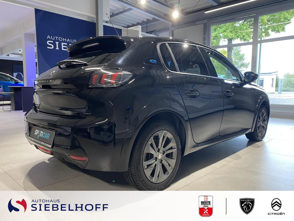 Peugeot e-208