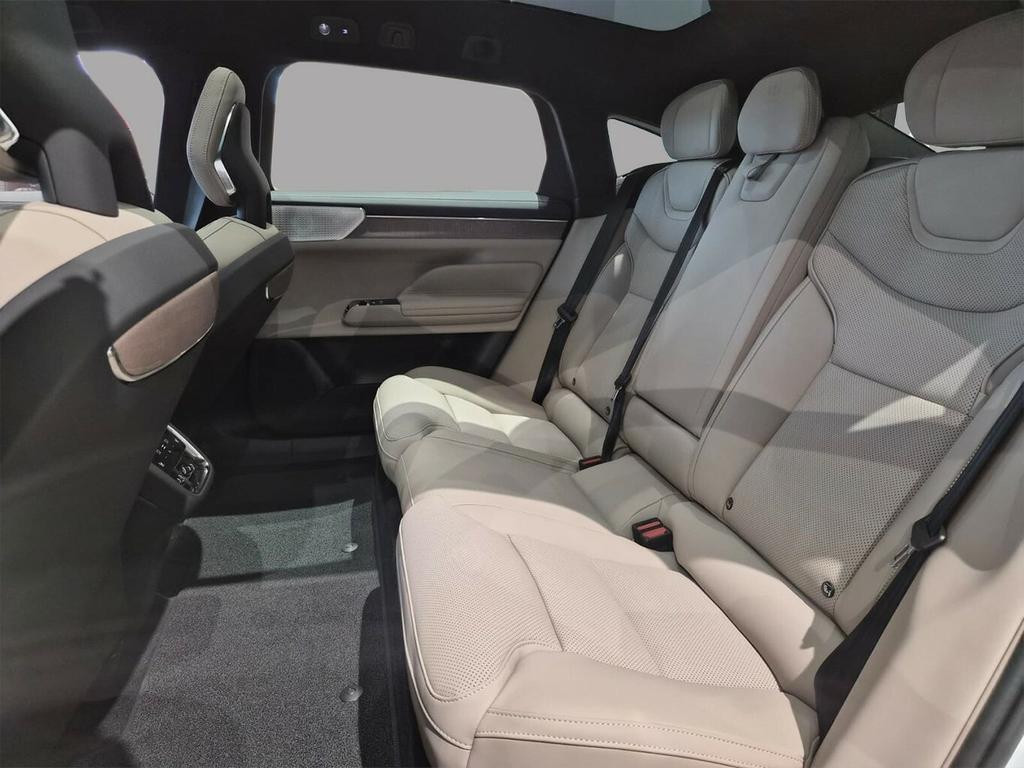 Volvo ES90