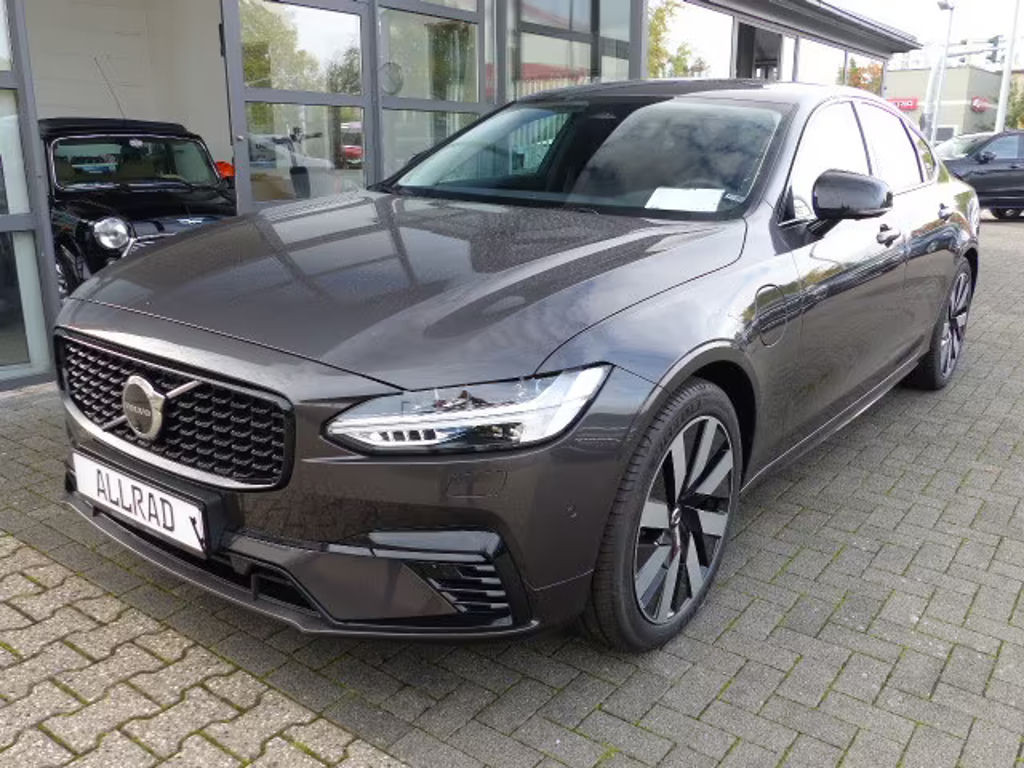 Volvo S90 AWD T8 Plus Dark