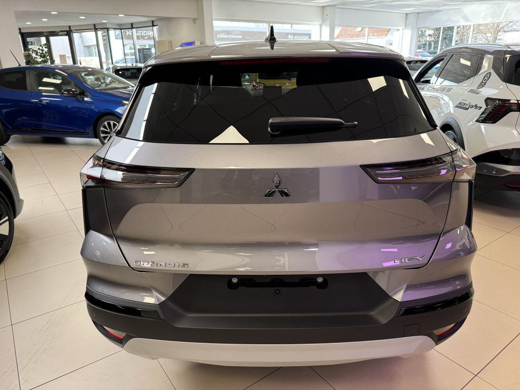Mitsubishi Grandis