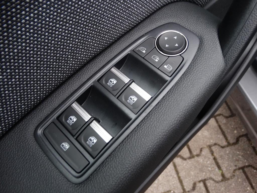 Mitsubishi Grandis