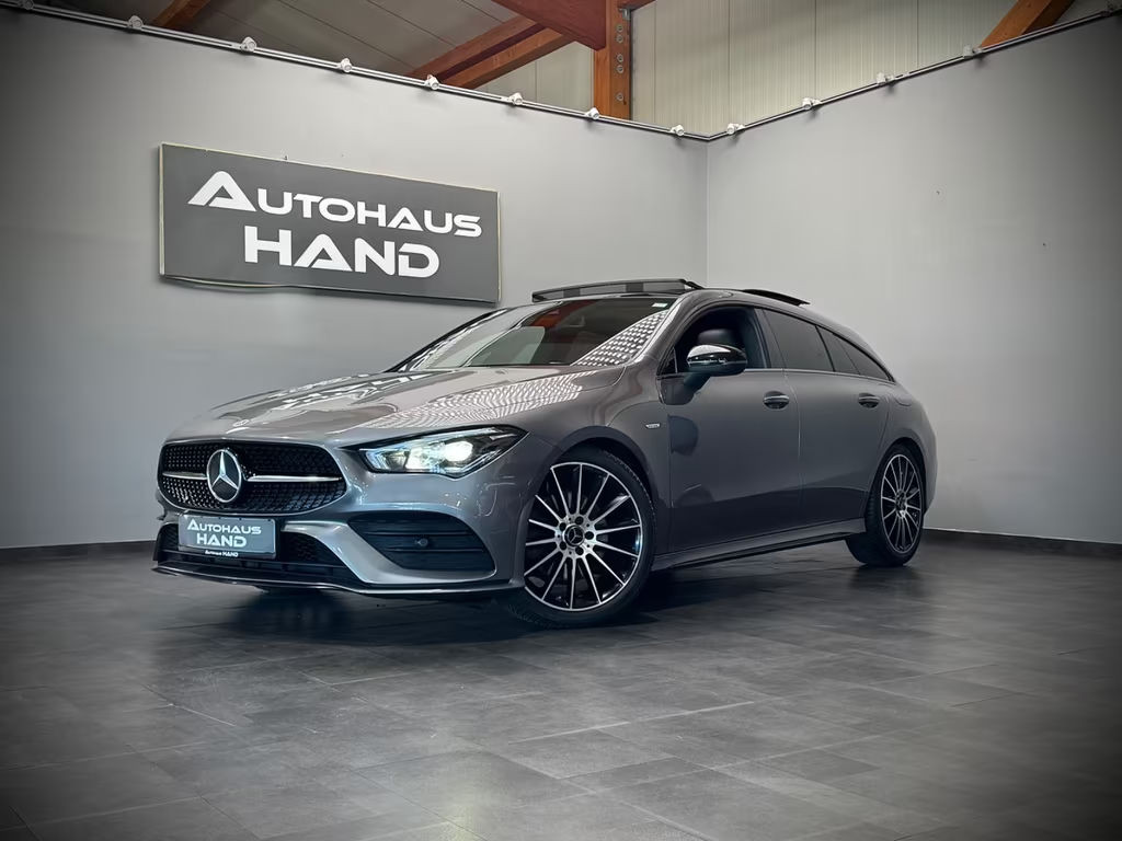 Mercedes-Benz CLA-Klasse AMG Line Shooting Brake CLA 220 d