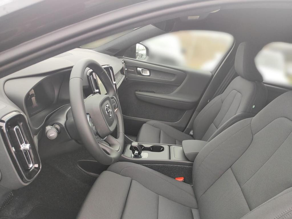 Volvo EX40