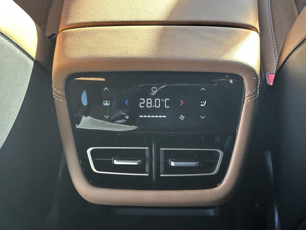 Mazda 6e