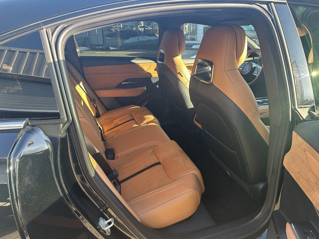 Mazda 6e
