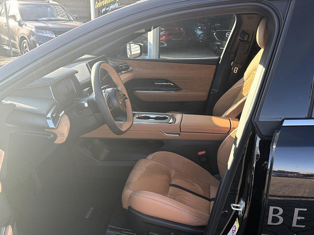Mazda 6e