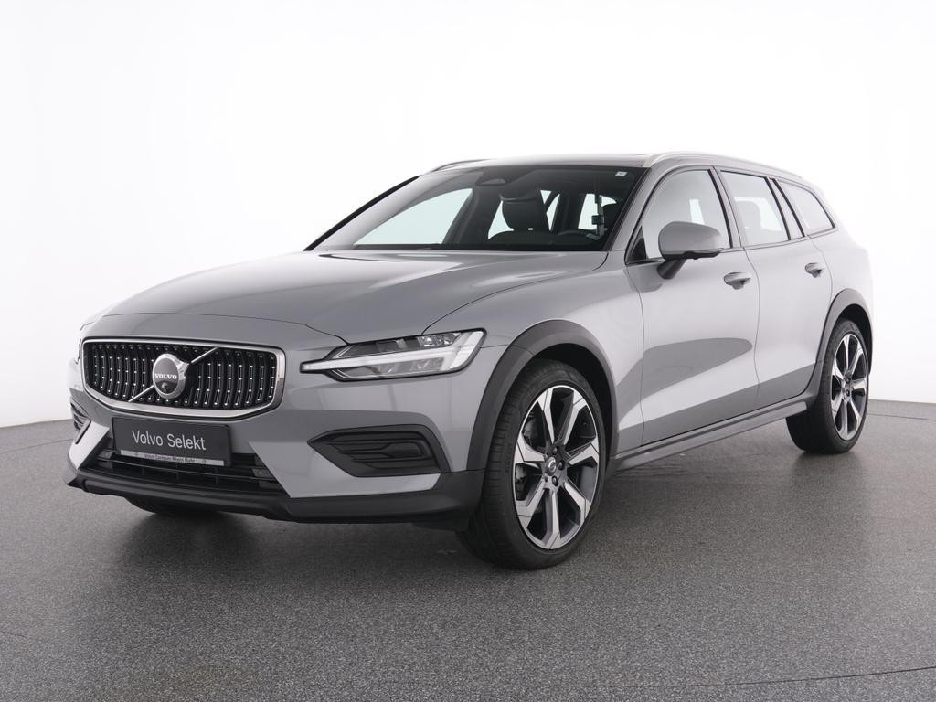 Volvo V60 Cross Country AWD Plus