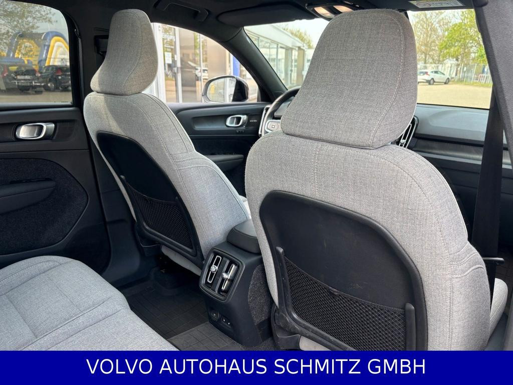 Volvo EX40