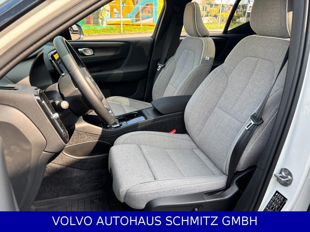 Volvo EX40