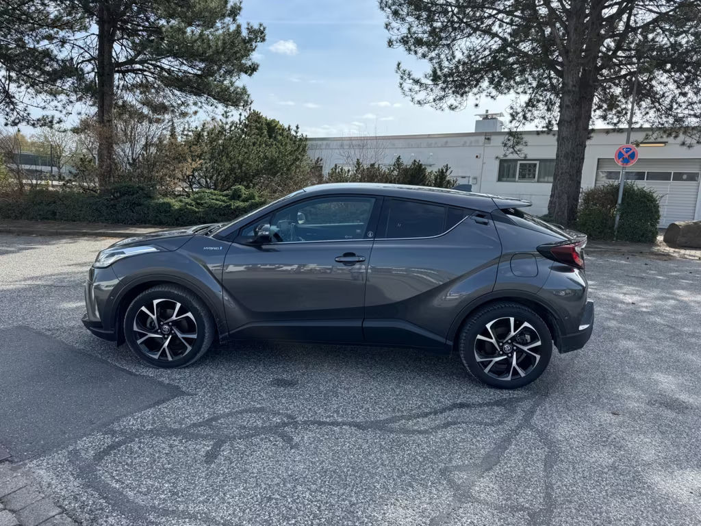 Toyota C-HR Team D Hybride