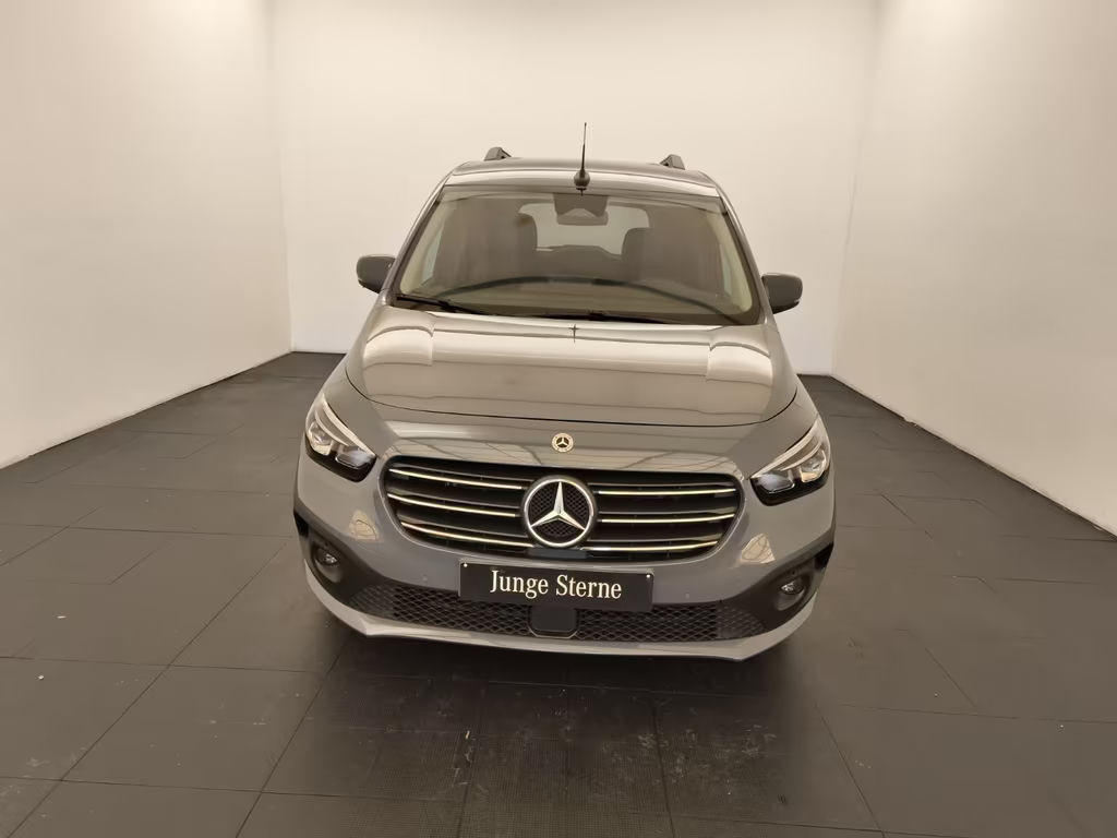 Mercedes-Benz T 180