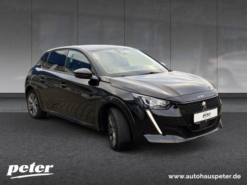 Peugeot e-208