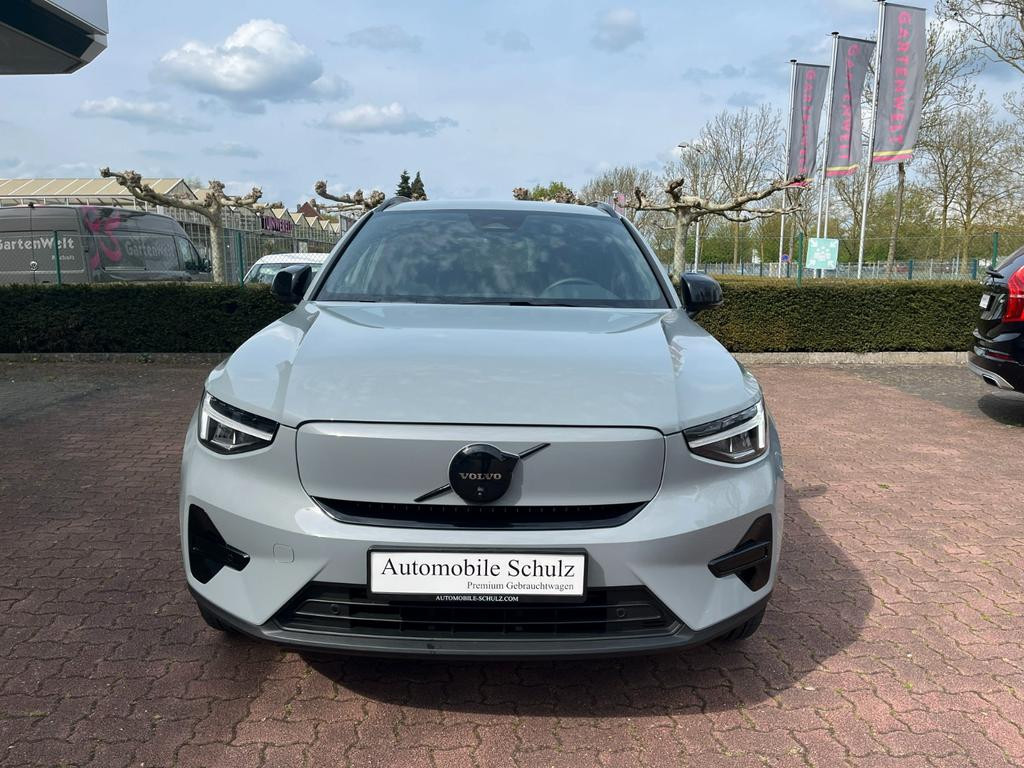 Volvo EX40