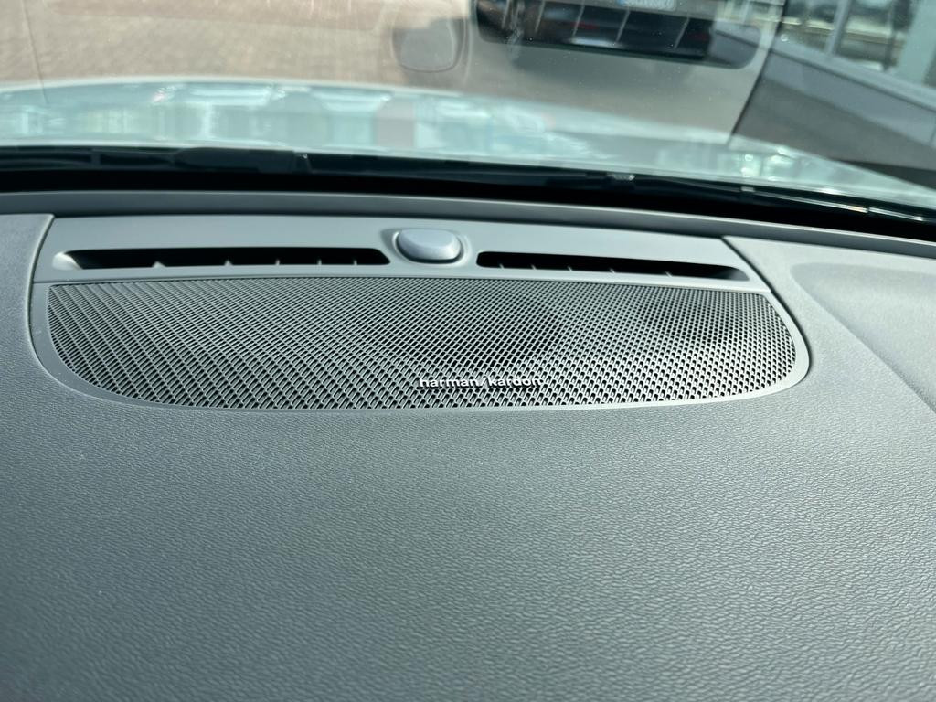 Volvo EX40