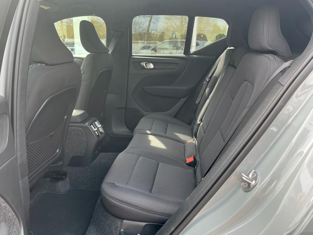 Volvo EX40