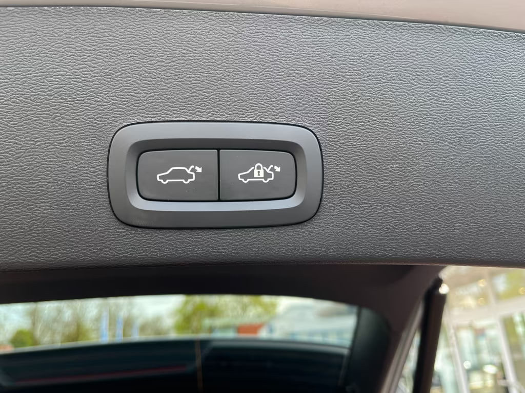 Volvo EX40