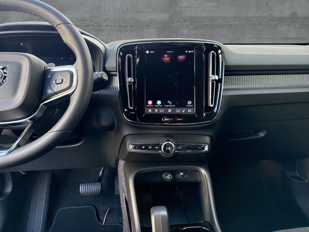 Volvo EX40