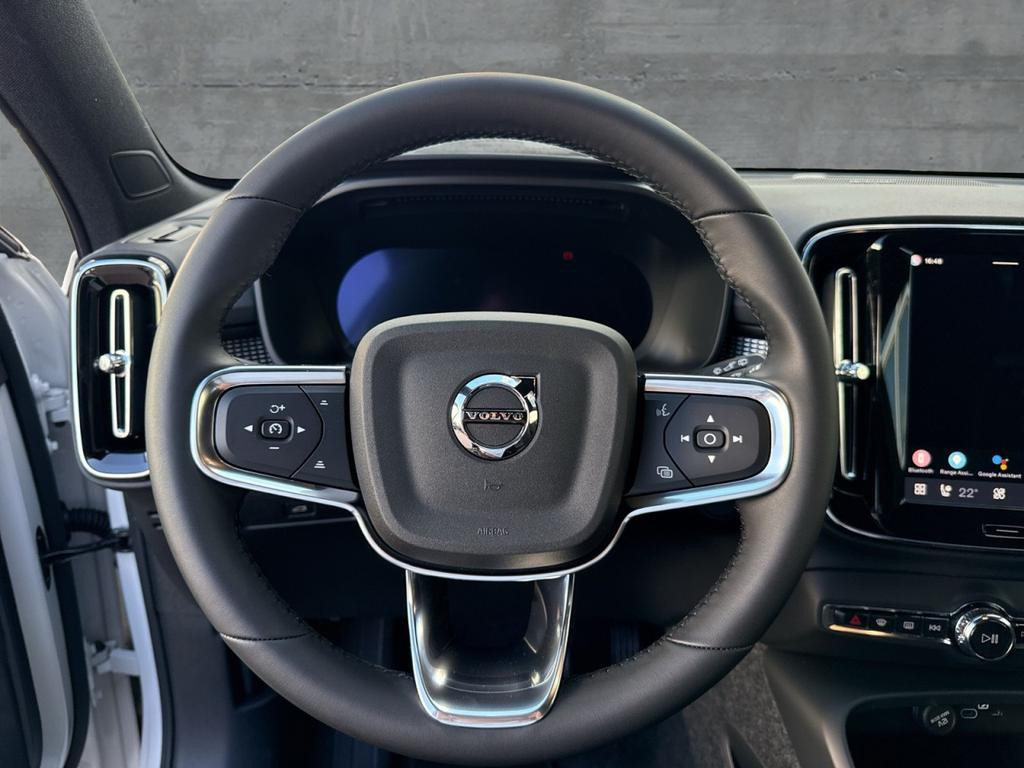 Volvo EX40