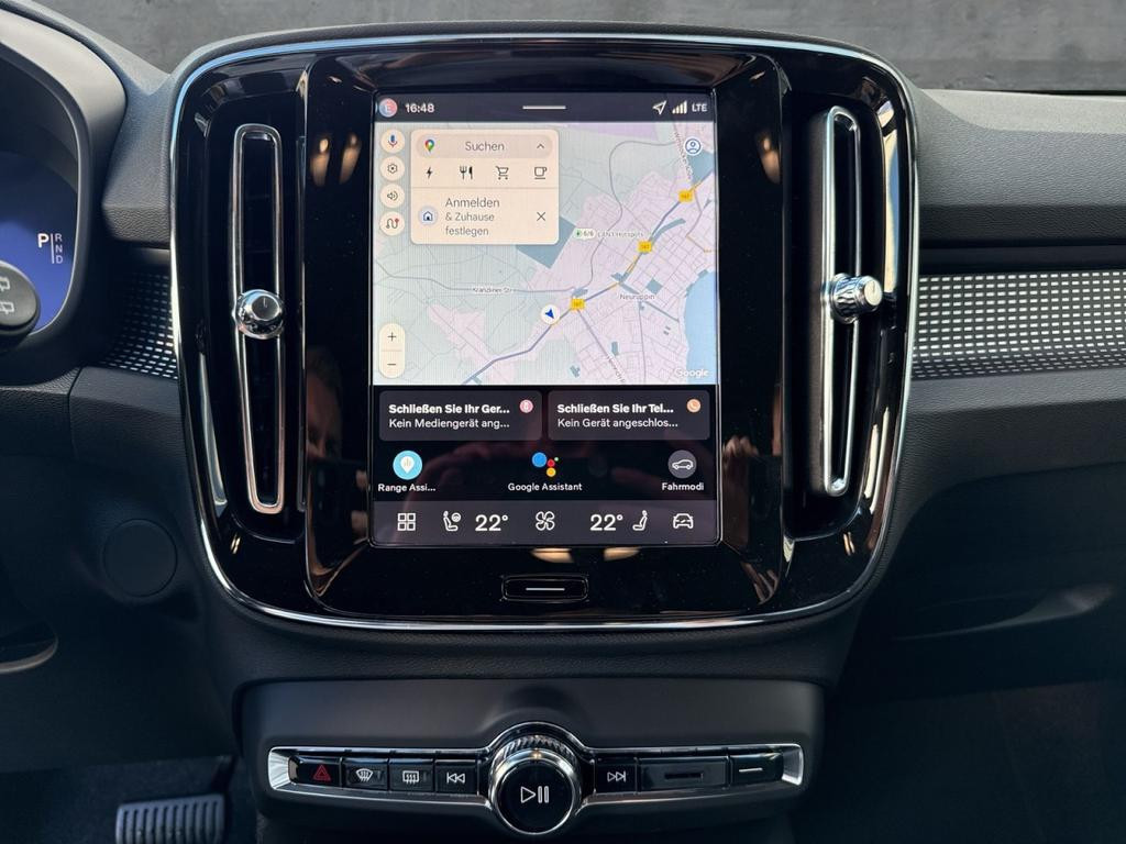 Volvo EX40
