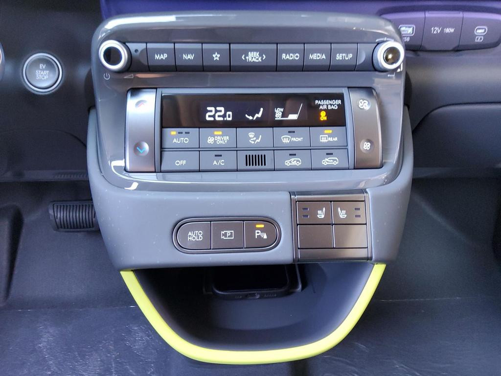 Hyundai INSTER
